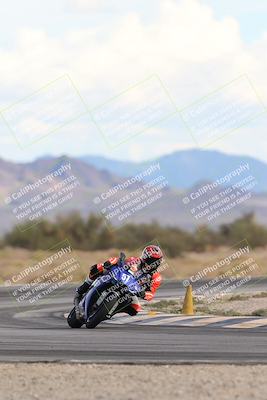 media/Nov-16-2025-Race Pace (Sun) [[8c5fa54630]]/Non Verified Riders (1st 20 Minutes)/5-Turn 15 (110pm)/